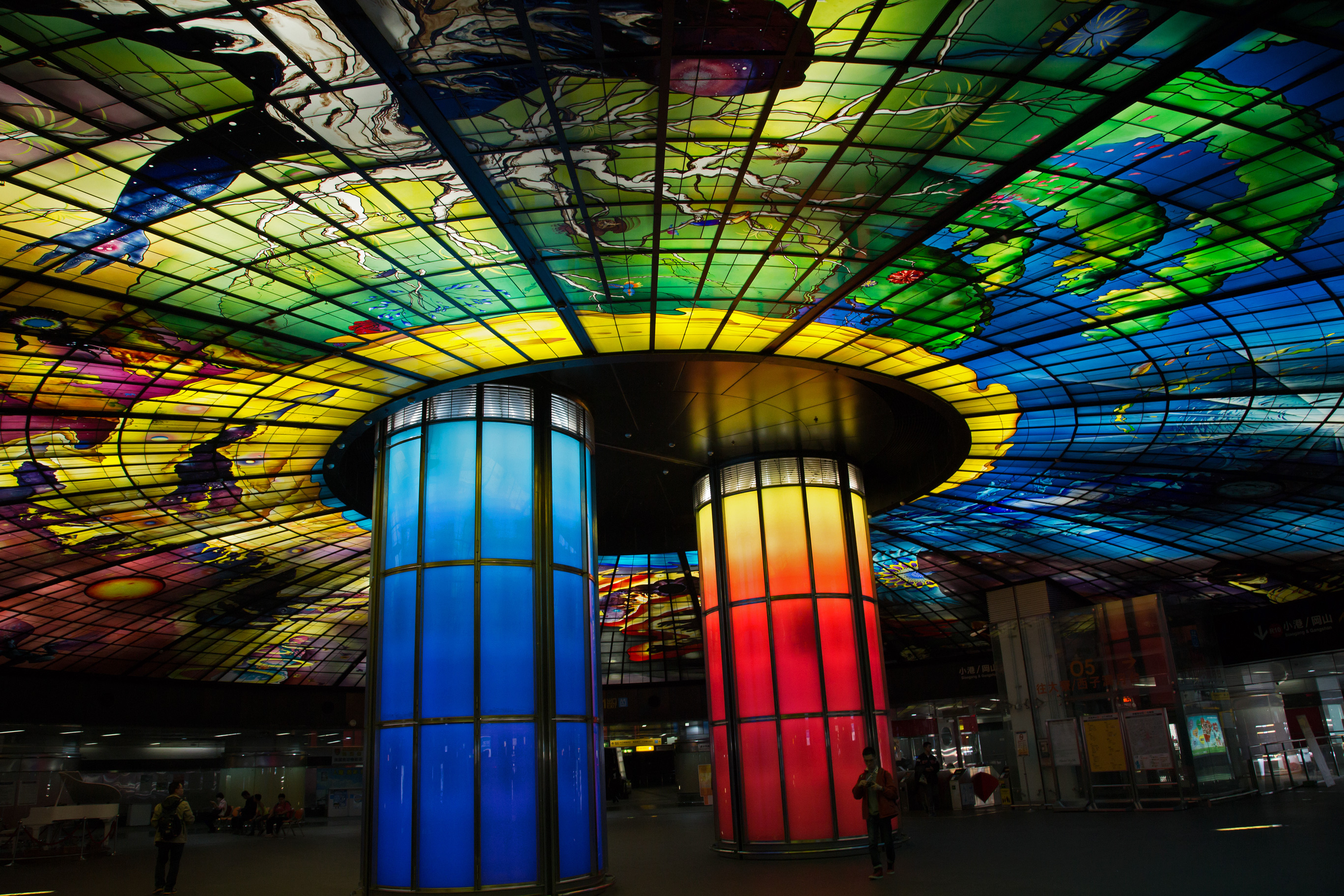 Taiwan - Kaohsiung - Xinxing - Formosa Station - The Prettiest Subway Station I Have Ever Seen